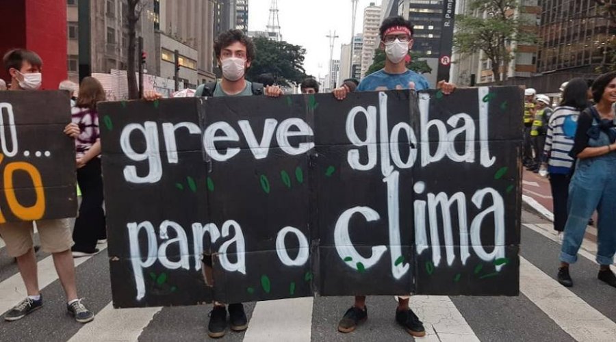 [Greve global pelo clima cobra ações contra catástrofes]